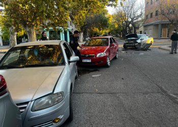 Choque múltiple con lesionados en calle San Lorenzo