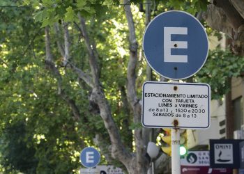 Piden que los docentes que trabajen en el centro de San Rafael tengan prioridad y ventajas para estacionar sus vehículos