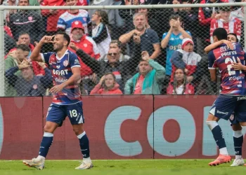 Lucas Gamba le dio la victoria a Unión de Santa Fe