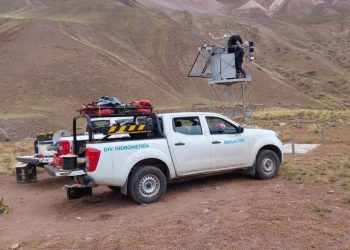 Irrigación se moderniza en alta montaña: comenzó a renovar las estaciones del Sistema de Información Hidronivometeorológica