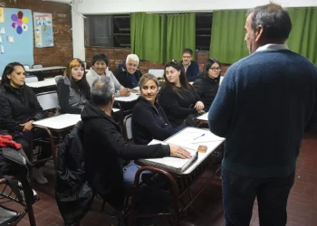 Kicillof desoyó a Cristina Kirchner y anunció el desdoblamiento de las elecciones bonaerenses para el 7 de septiembre