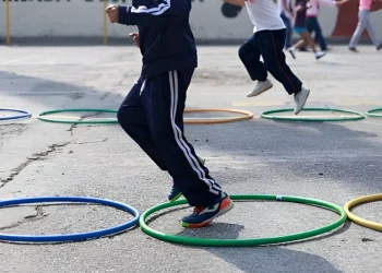 Muerte en una clase de gimnasia: qué alumnos tienen que presentar un certificado médico en la escuela