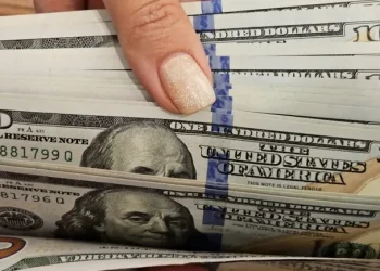 ¿El dólar bajaría a 1.000 pesos? Qué dicen en el Banco Central