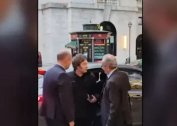 Qué dijo Javier Milei sobre las acusaciones de llegar tarde a la despedida del papa Francisco