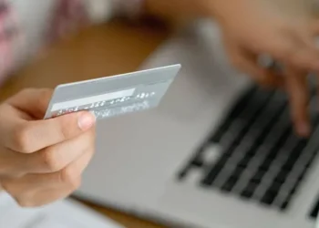 Adelantaron la fecha de vencimiento de tarjetas de crédito: cómo evitar recargos