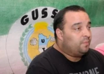 El secretario gremial de la UTA afirmó que «si no hay acuerdo» habrá «paro por tiempo indeterminado»