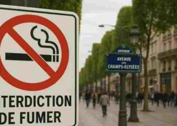 Guerra total contra el tabaco: Francia prohíbe fumar en playas, parques y escuelas y aplica multas de 135 euros