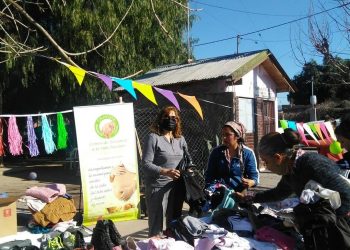 Grávida brinda talleres gratuitos para acompañar a mamás y embarazadas en situación vulnerable