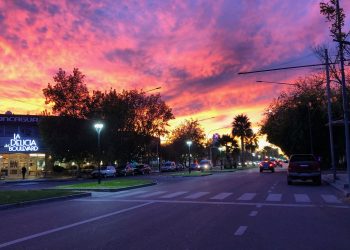 Video viral reabre el debate sobre el huso horario en Argentina: en San Rafael estamos hasta 2 horas «atrasados»