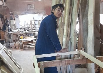Sanrafaelino abre las puertas de su taller para que los chicos de APRID realicen sus prácticas