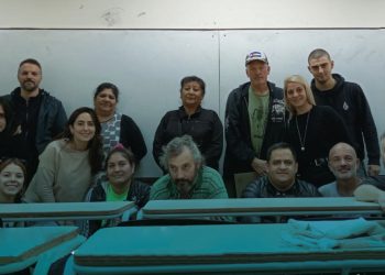 Sanrafaelinos transforman residuos de cannabis en papel, macetas y ladrillos ecológicos