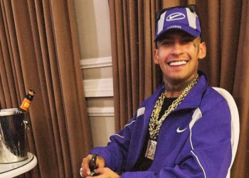 ¿Se olvidó de Wanda Nara?: filtran una foto de L-Gante a los besos con otra mujer en un boliche