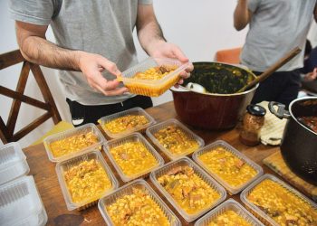 El Belgrano Rugby Club organiza para este domingo la venta de su tradicional «gran locro patrio»