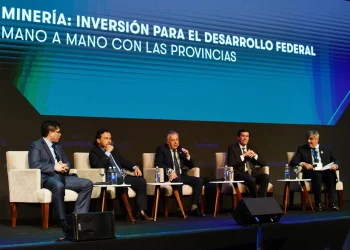 Alfredo Cornejo defendió el modelo minero de Mendoza, pero también lanzó una advertencia