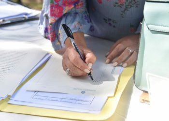 En la provincia: casi 40.000 familias podrán acceder a la escritura de su vivienda IPV