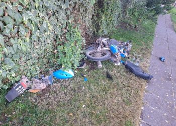 Motociclista lesionado al chocar solo en barrio Suter