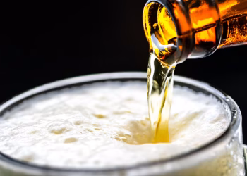 Adiós a la birra como siempre la tomás: el invento argentino que transforma cualquier cerveza