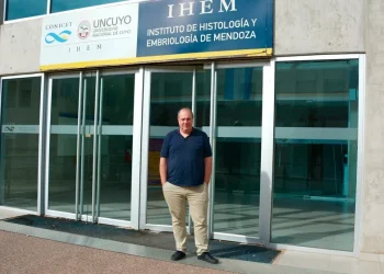 Científico del Conicet Mendoza se sumó a una fundación global que estudia una enfermedad neurológica rara