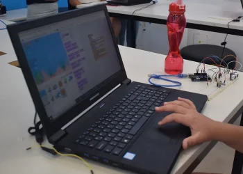 Cómo funciona Mendoza Aumentada, la plataforma con IA destinada a mejorar el desempeño de los alumnos