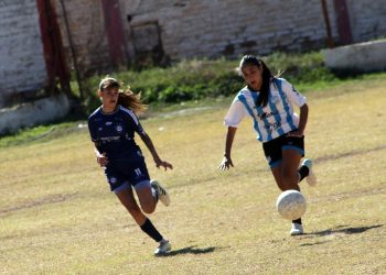 Fútbol femenino: el domingo se jugarán las semifinales de la Copa Vendimia