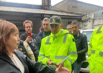 Temporal y desastre: Patricia Bullrich y Luis Petri viajaron a Zárate y Campana tras las inundaciones