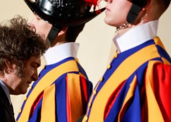 Milei prepara un viaje al Vaticano en junio para conocer al papa León XIV