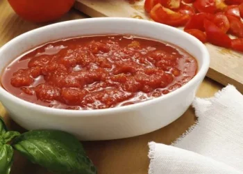 El truco secreto para que la salsa de tomate salga espectacular: este es el ingrediente que nadie incorpora