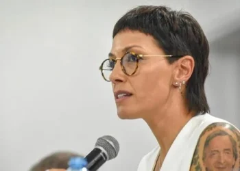 Mayra Mendoza pidió unidad para “frenar el daño que causa el Gobierno de Milei”