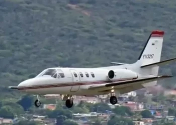 Hallan los restos del avión que había desaparecido en Venezuela