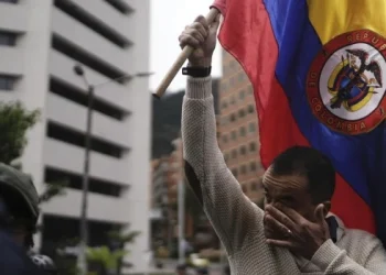 “Horas críticas” atraviesa el senador y aspirante presidencial colombiano Miguel Uribe Turbay tras el atentado