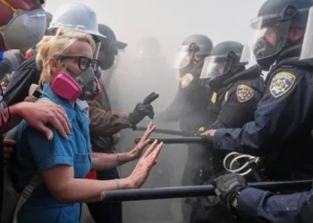 «No hay necesidad de aplicar la ley provocando miedo», denunció el arzobispo de Los Ángeles tras los violentos disturbios