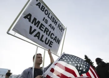 Protestas por redadas migratorias surgen en todo Estados Unidos; hay más previstas