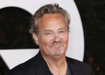 El médico que suministró ketamina a Matthew Perry se declaró culpable de cargos por drogas