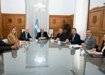 Sin definiciones, el Consejo de Mayo sesionó por primera vez