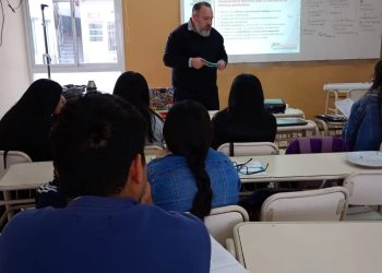 Cruz Roja trabaja en San Rafael para que extranjeros fortalezcan el contacto con sus familias en el exterior