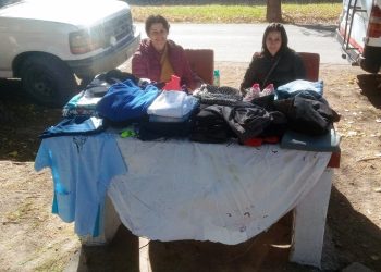 En tiempos complejos, vecinos se unieron para armar una «feria comunitaria» en Cuadro Benegas