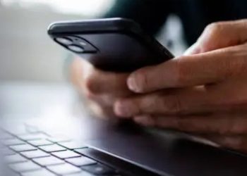Qué es y cómo evitar el smishing, el nuevo método de estafas por mensaje de texto