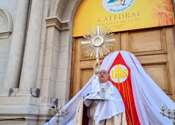 Durante el Corpus Christi, Monseñor Mazzitelli rechazó el “sálvese quien pueda” y llamó a la unidad y la solidaridad