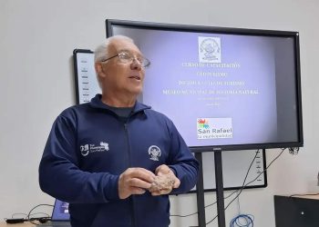 En el museo Lagiglia: capacitan a guías de turismo en geología para fortalecerla divulgación del patrimonio natural