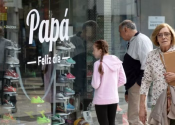 Día del padre: cuáles son las promociones y descuentos bancarios para el regalo de este año