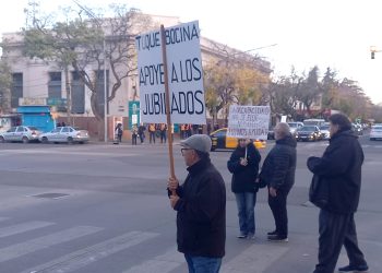 Sanrafaelinos se manifestaron contra el ajuste en discapacidad, Garrahan y a los jubilados