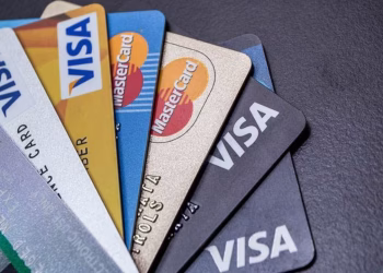 ARCA aplicará un cambio de información sobre las compras en moneda extranjera con tarjetas de crédito y débito: En qué consiste la medida
