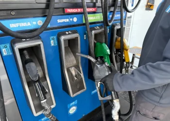 YPF: así funcionará en Mendoza el nuevo sistema para cargar la nafta más barata y con autodespacho