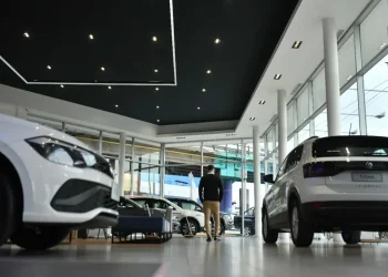 Mendoza frente a la apertura de importaciones de autos: los precios y trámites que se manejarán