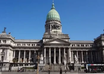Los senadores recibirán un nuevo aumento y cobrarán más de 9,5 millones de pesos