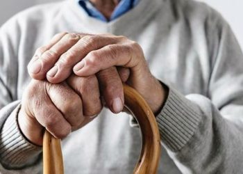 La Defensoría de la Tercera Edad alertó sobre una “crisis humanitaria”: «El superávit fiscal lo están pagando los jubilados con su vida»