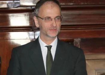 El ex procurador afirma que la jueza Preska «no es competente» para embargar acciones de YPF