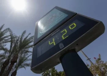 Dos muertos en las playas de Cerdeña y otro en Génova por la ola de calor en Italia