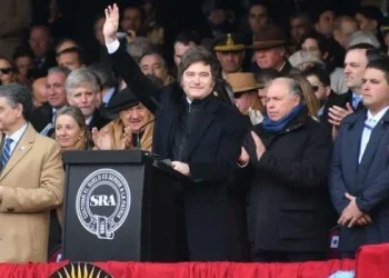 La Sociedad Rural aplaudió el veto al aumento de $22.000 a jubilados tras celebrar que bajaban las retenciones