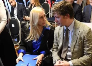 Karina Milei convocó a la primera reunión de la mesa de campaña con la asistencia de Santiago Caputo